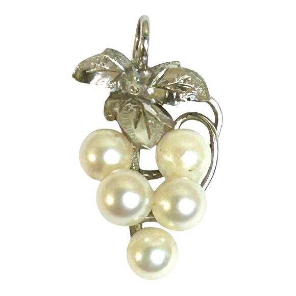 Vintage Dainty Silver Tone Ornate Mini Faux Pearls Grape Cluster Pendant - Picture 2 of 7